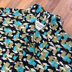 Vintage 70s Op Art Clouds Dagger Collar Button Front Disco Shirt